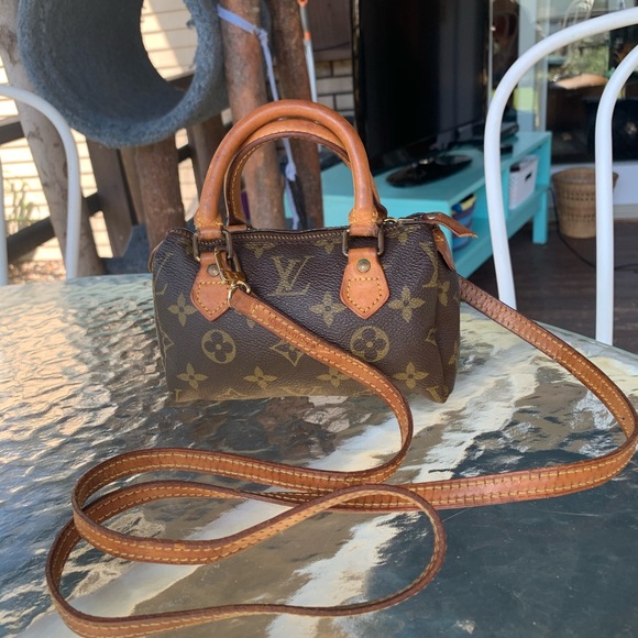 🚫SOLD ON Ⓜ️🚫✨Lv mini speedy bag - Picture 2 of 13